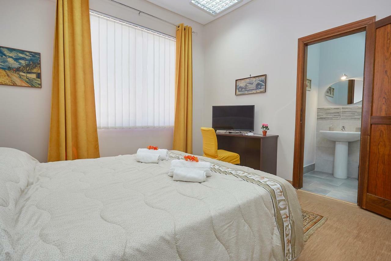 Sturzo 44 Bed and Breakfast Palermo Eksteriør billede